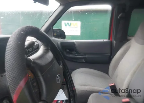 2002 Ford Ranger Edge/Tremor/Xlt from USA, damaged, VIN 1FTYR44U82TA54595